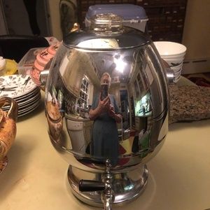 Gorgeous Electric 35-cup Coffee Urn, Robeson Cutlery Co, vintage